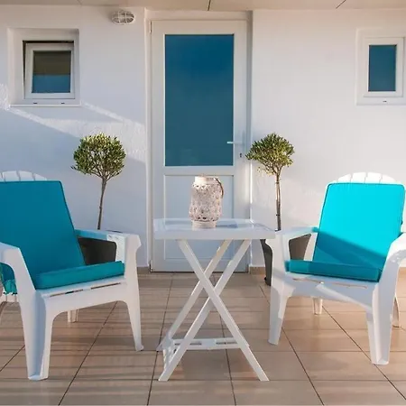 Konstantinou Apartment - Smart & Roof Top Terrace Athens Exterior photo
