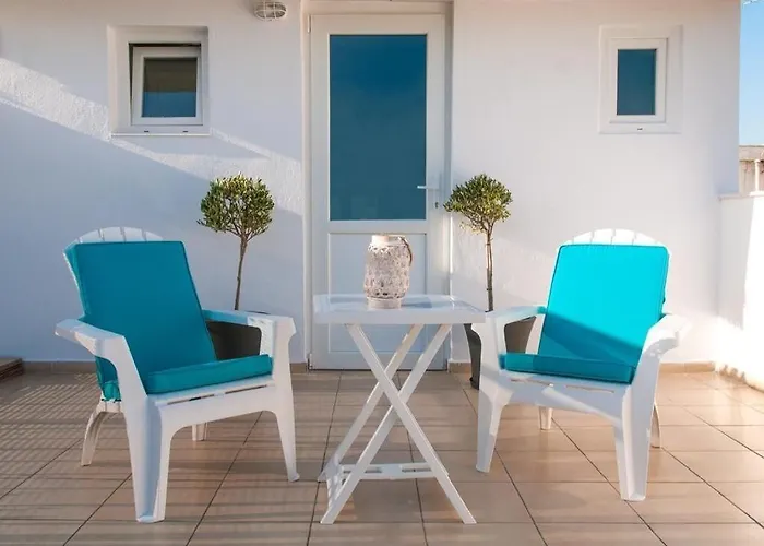 Konstantinou Apartment - Smart & Roof Top Terrace